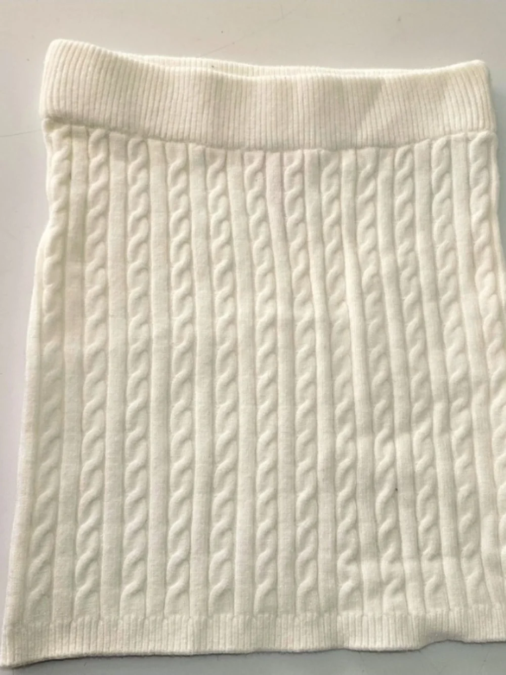 Forever 21 x Mean Girls Cable Y2K Knit Mini Skirt Cream White, Size S
